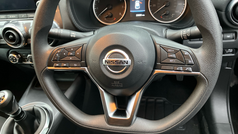 Nissan Juke 1.0 DiG-T Acenta 5dr Petrol Hatchback